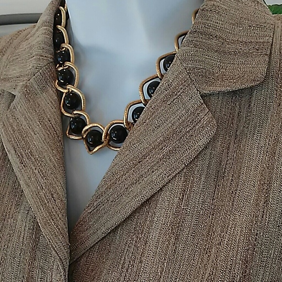 Classy Jacket - Picture 3 of 4